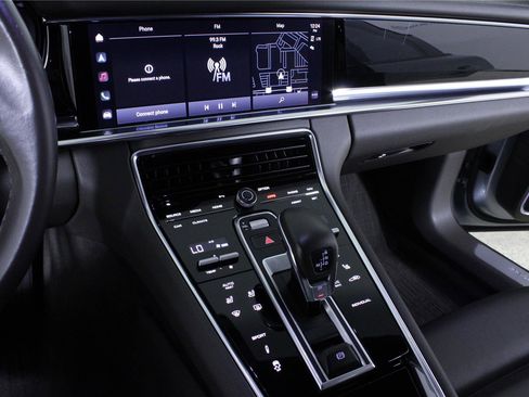 Used 2022 Porsche Panamera 4 AWD/4WD image 26