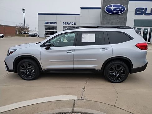 Certified 2025 Subaru Ascent Bronze Edition image 11