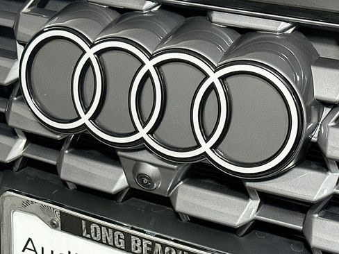 Used 2025 Audi Q5 Premium w/ Convenience Package AWD/4WD image 15