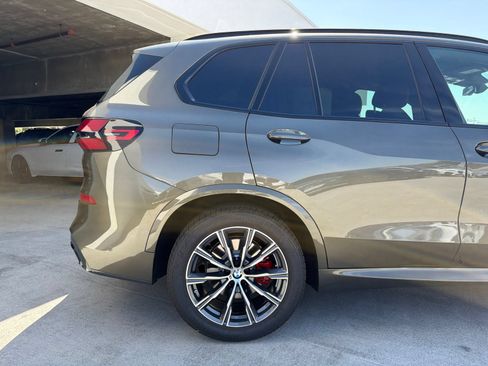 Used 2026 BMW X5 sDrive40i w/ M Sport Package RWD image 5