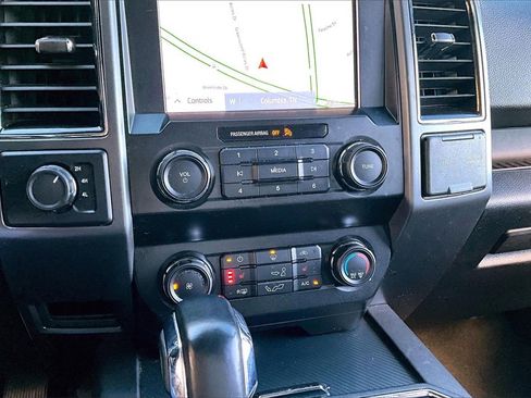 Used 2020 Ford F150 XLT w/ Equipment Group 302A Luxury image 15