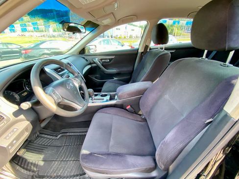 Used 2013 Nissan Altima 2.5 S FWD image 11