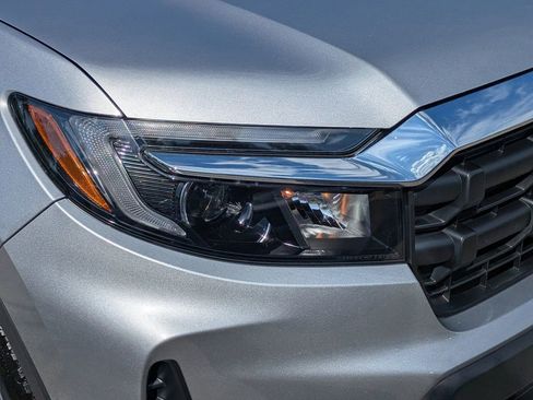 Used 2024 Honda Ridgeline RTL image 10