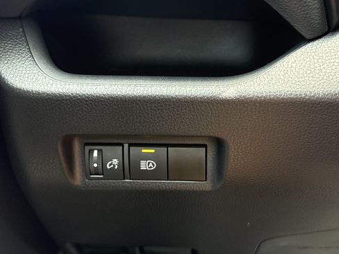 Used 2025 Toyota RAV4 XLE FWD image 18