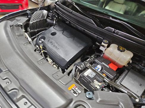 Used 2020 Buick Enclave Essence image 49