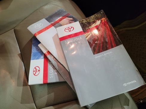 Used 2015 Toyota Sequoia SR5 image 35