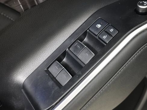 Used 2021 Toyota Highlander Platinum image 25