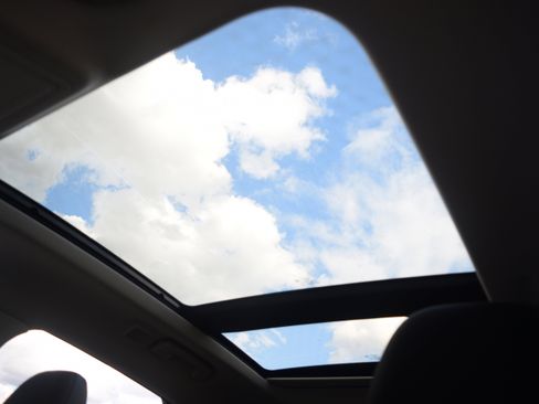 Certified 2022 Ford Escape Titanium w/ Titanium Premium Package image 18