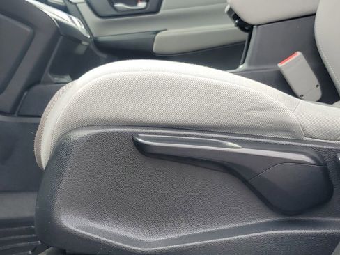 Used 2020 Honda CR-V LX image 12