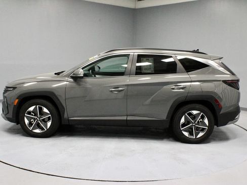 Certified 2025 Hyundai Tucson SEL FWD image 12