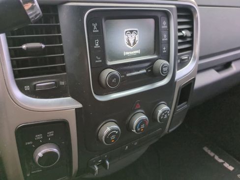 Used 2014 RAM 2500 SLT AWD/4WD image 26