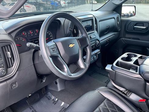 Used 2024 Chevrolet Silverado 1500 Custom w/ Turbomax Blackout Package image 17