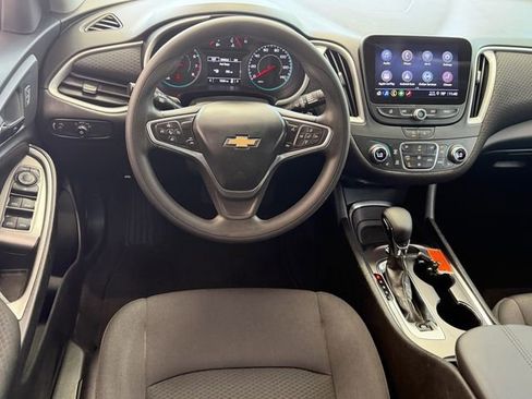 Used 2023 Chevrolet Malibu LT FWD image 7