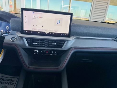 New 2026 Ford Explorer ST-Line w/ ST-Line Street Pack image 15