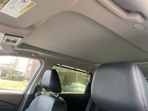 Used 2023 Nissan Rogue SL w/ SL Premium Package image 17