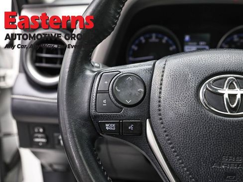 Used 2018 Toyota RAV4 XLE AWD/4WD image 15