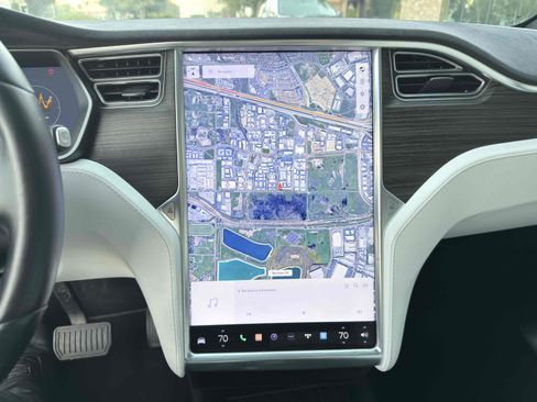 Used 2016 Tesla Model X 90D image 53