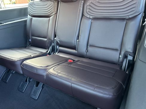 New 2025 Ford Expedition Max Platinum w/ Platinum Ultimate Package image 16