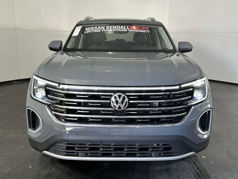 Used 2025 Volkswagen Atlas SEL image 3