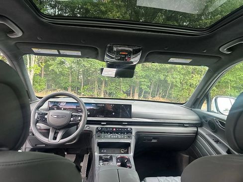 Certified 2026 Genesis GV80 3.5T Prestige AWD/4WD image 31