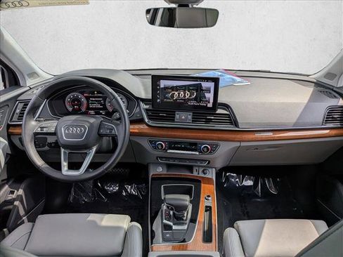 Certified 2023 Audi Q5 2.0T Premium Plus w/ Premium Plus Package AWD/4WD image 18