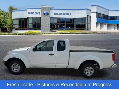 Used 2014 Nissan Frontier S RWD image 2