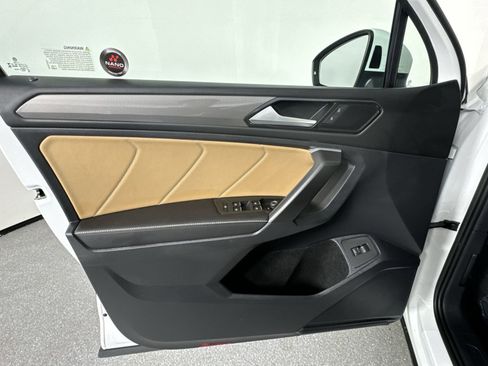 Used 2024 Volkswagen Tiguan SE image 22