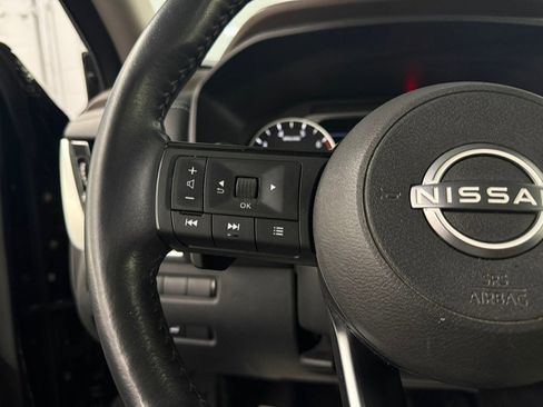 Used 2023 Nissan Rogue SV w/ SV Premium Package image 28