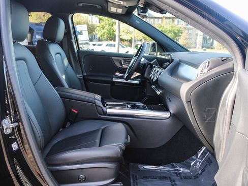 Certified 2025 Mercedes-Benz GLA 250 4MATIC image 15