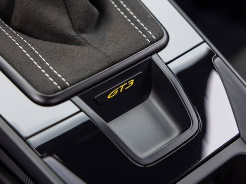 Certified 2022 Porsche 911 GT3 image 42