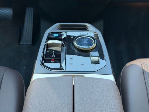 New 2026 BMW iX xDrive45 image 19