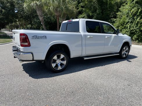 Used 2020 RAM 1500 Laramie AWD/4WD image 9
