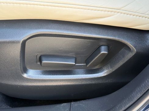 Used 2019 MAZDA CX-5 Touring FWD image 13