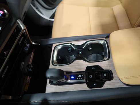 Used 2024 Lexus RX 350 Premium w/ Convenience Package FWD image 24