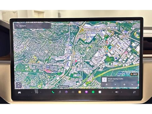 Used 2025 Tesla Model X AWD/4WD image 31