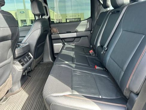 Used 2022 Ford F150 Lariat image 9