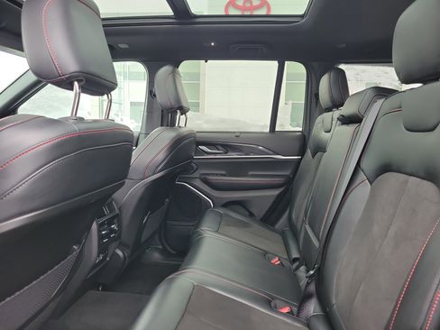 Used 2022 Jeep Grand Cherokee Trailhawk w/ ADV Protech Group II image 11