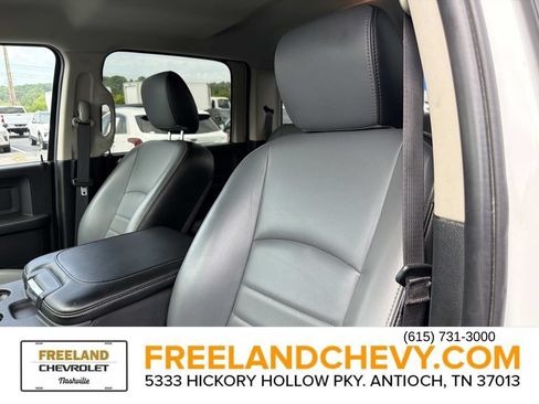 Used 2022 RAM 1500 Tradesman w/ Chrome Appearance Group RWD image 23