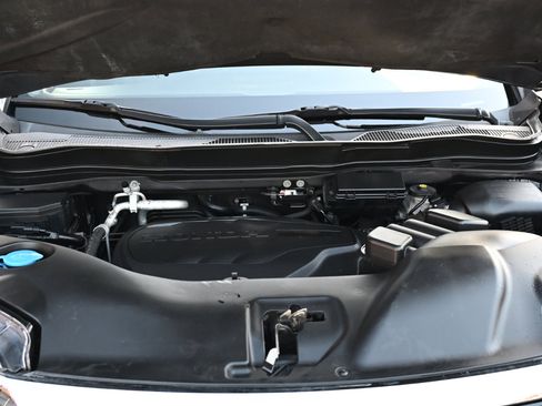 Used 2017 Honda Pilot Touring image 35