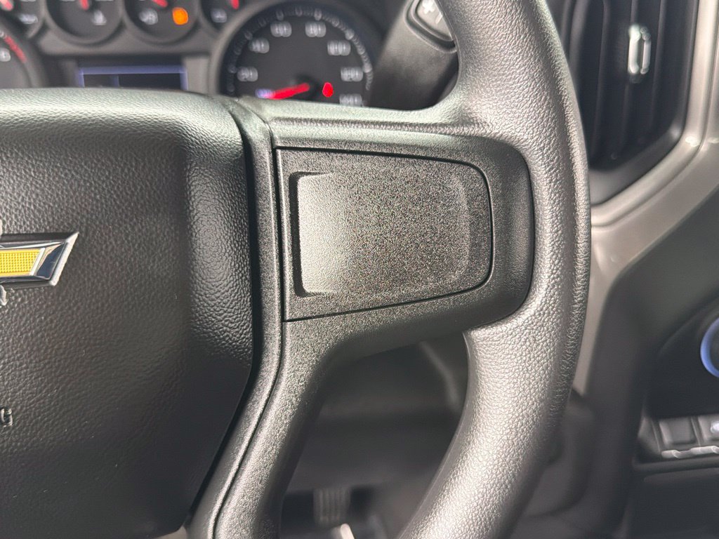 Used 2025 Chevrolet Silverado 1500 Custom RWD image 27