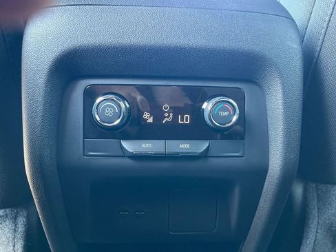 Used 2025 Chevrolet Traverse LT w/ LPO, Floor Liner Package image 12