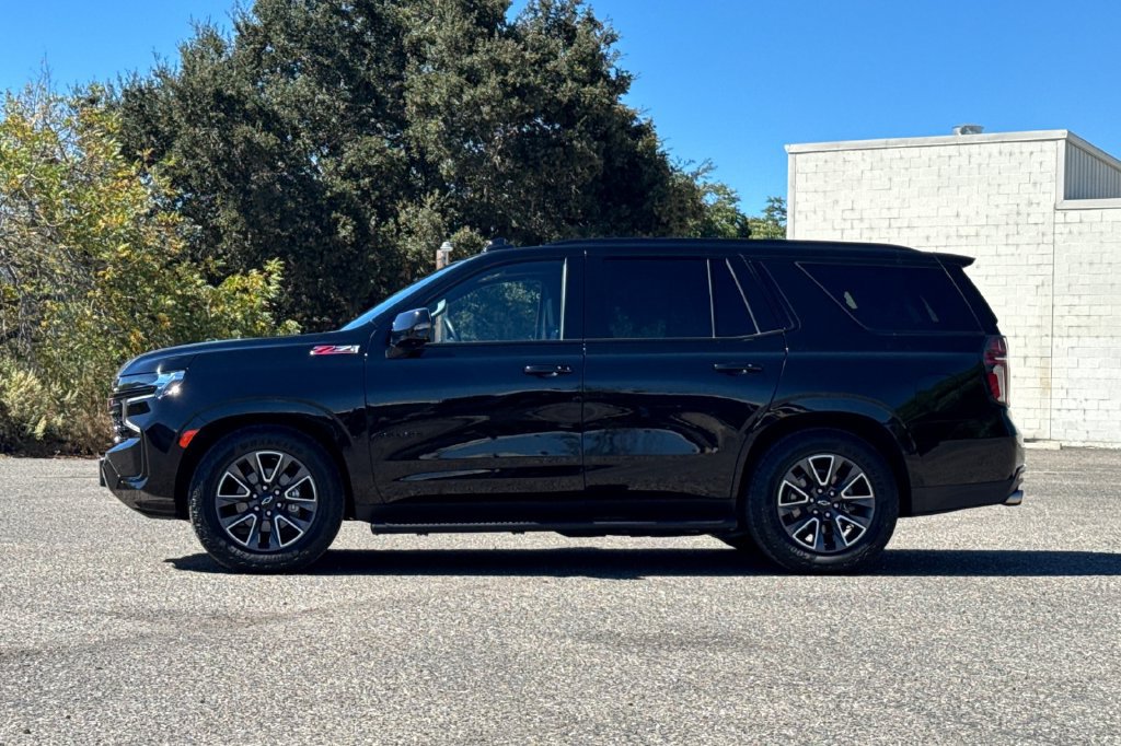 Used 2023 Chevrolet Tahoe Z71 w/ Z71 Off-Road Package AWD/4WD image 7