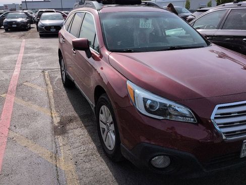 Used 2015 Subaru Outback 2.5i Premium AWD/4WD image 6