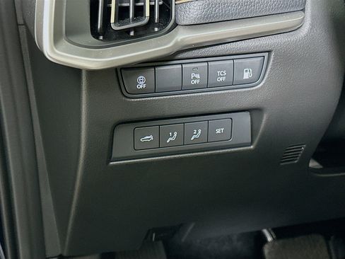 Used 2024 MAZDA CX-90 Plug-In Hybrid w/ Premium Pkg AWD/4WD image 17