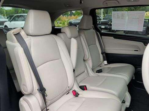 Used 2025 Honda Odyssey EX-L image 35