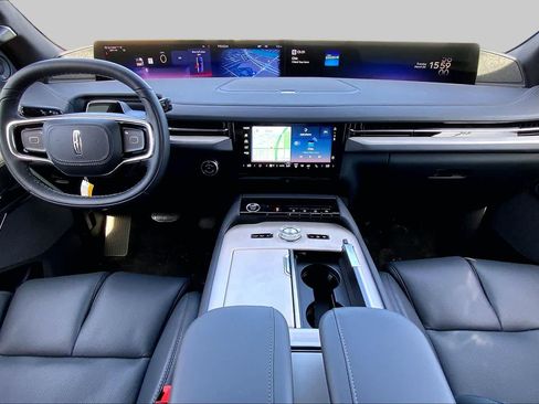New 2026 Lincoln Navigator Reserve w/ Jet Appearance Package AWD/4WD image 5
