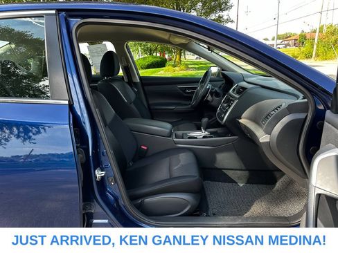 Used 2017 Nissan Altima 2.5 SR FWD image 21