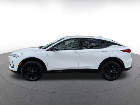 Used 2025 Buick Envista Sport Touring image 9