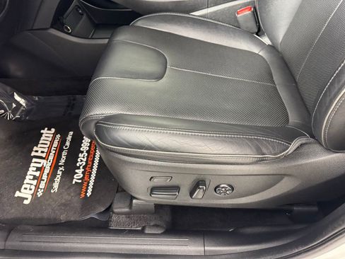 Used 2023 Hyundai Santa Fe Limited image 11