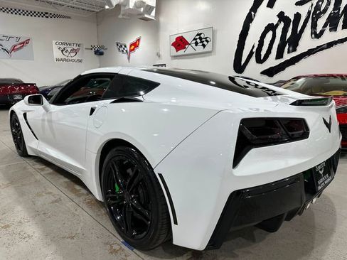 Used 2016 Chevrolet Corvette Stingray Coupe RWD image 3